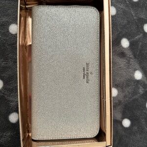 Kate Spade Silver Wallet